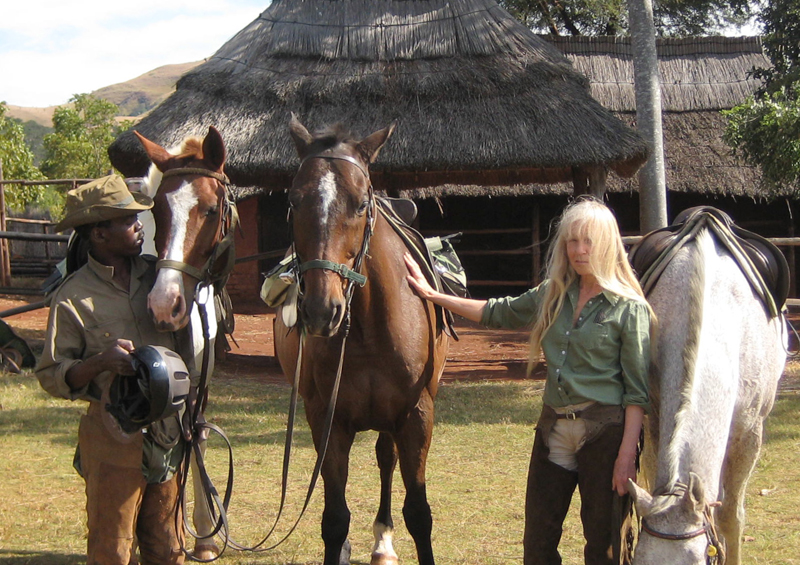 Oriane Lee Johnston, Vilanculos Mozambique africa, holidays on horseback, horse riding africa, horse riding abroad, swimming horseback, Varden Safaris horseback, Mavuradonha Wilderness, african horseback