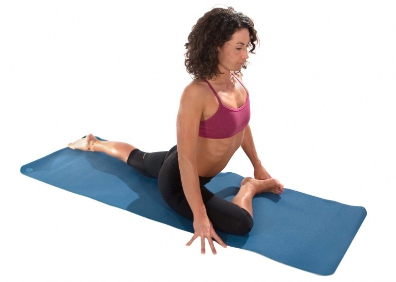 horse rider flexibility, horse rider-specific yoga, equestrian flexibility, yoga Louise Sattler, yoga for horse riders