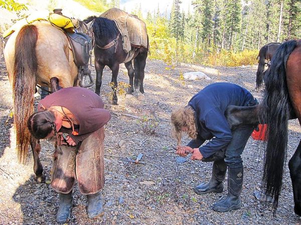 horse riding vacations in bc, holidays on horseback, muskwa-kechika horse rides, tania millen, wayne sawchuk