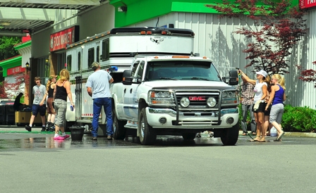 prepare horse trailer, spring riding, transporting horse, trailering horse