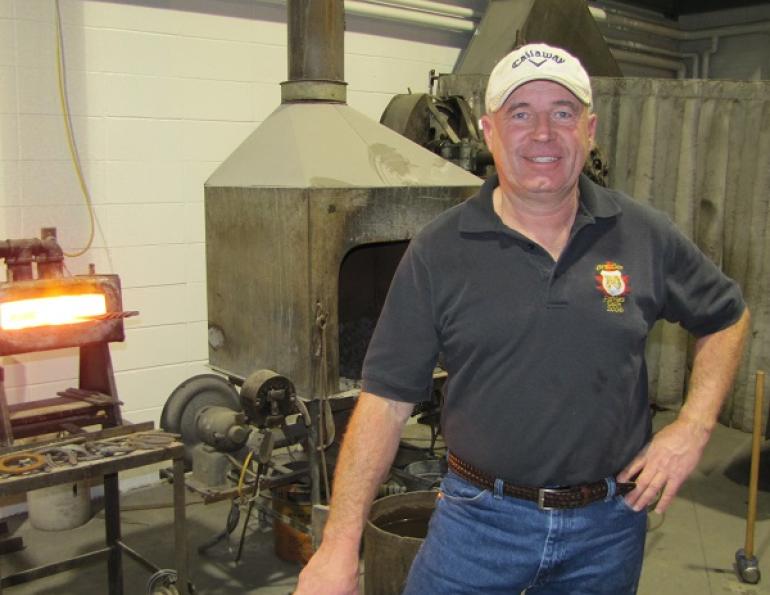  dean sinclair farrier kelowna bc, career as farrier, equine farrier careers, horse farrier careers, olds college farrier, certified journeyman farrier, canada farrier