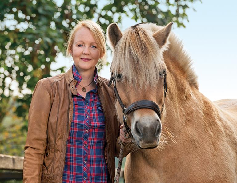 Older Adult riding lessons, how to ride a horse when middle-aged, getting back into horses