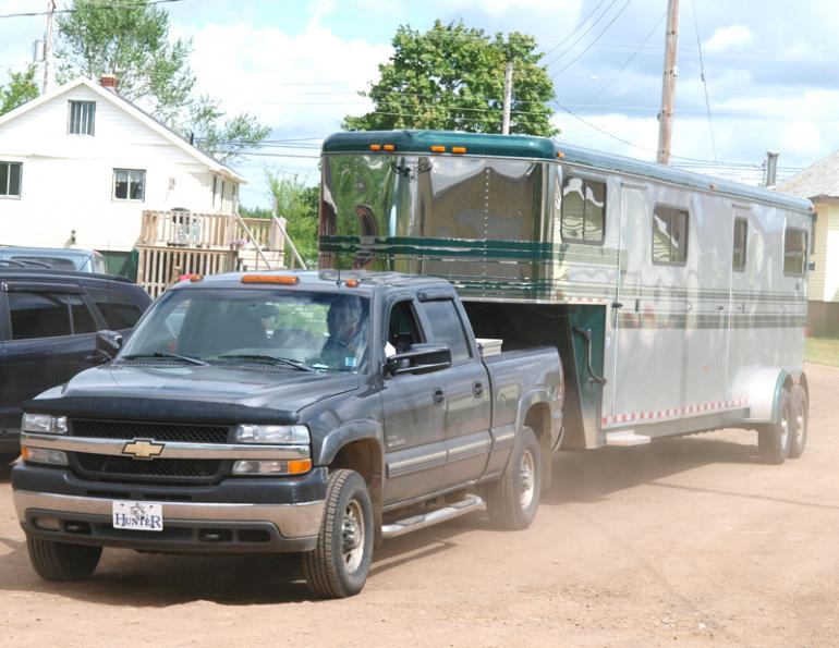 Horse Careers, equine careers, Equine Appraiser, Thoroughbred Exercise Rider, equine auctioneer, Custom Saddler, Horse Hauler, Equine Surgeon, Equine Nutritionist, Equestrian Building Consultant, horse-related careers, horse-related jobs