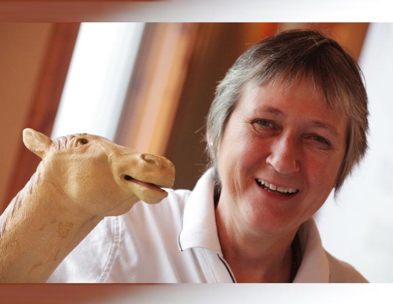 Pippa Hodge therapeutic riding, canadian therapeutic riding, equine assisted therapy