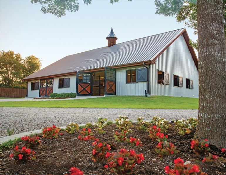 Dust Management horse barns, purdue extension, breathing for horses, respiratory disease equine, roa, dust control horse barn, horse barn renovations, better ventilation horse stable